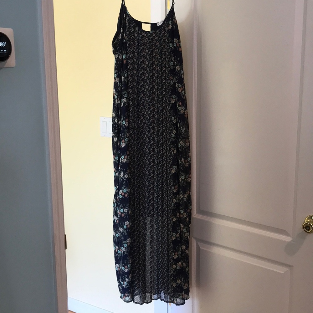 Illusion maternity dress !